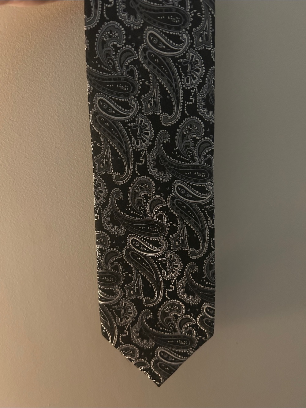 New BOCARA MENS Silk Neck Tie Black silver Patterned Hand Made 3.5” wide